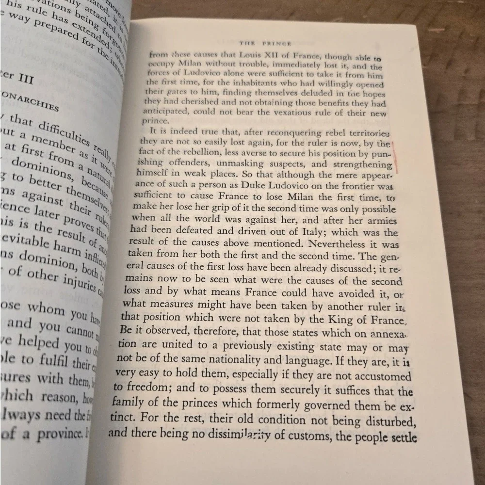 Modern Library The Prince and The Discourses Machiavelli Hardcover Book